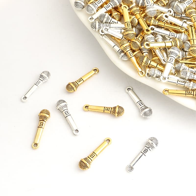 15pcs Criativos Homens Mulheres Colar Chaveiro Microfone Em Forma De Encanta Cantor Música Amante Rock Hip-hop