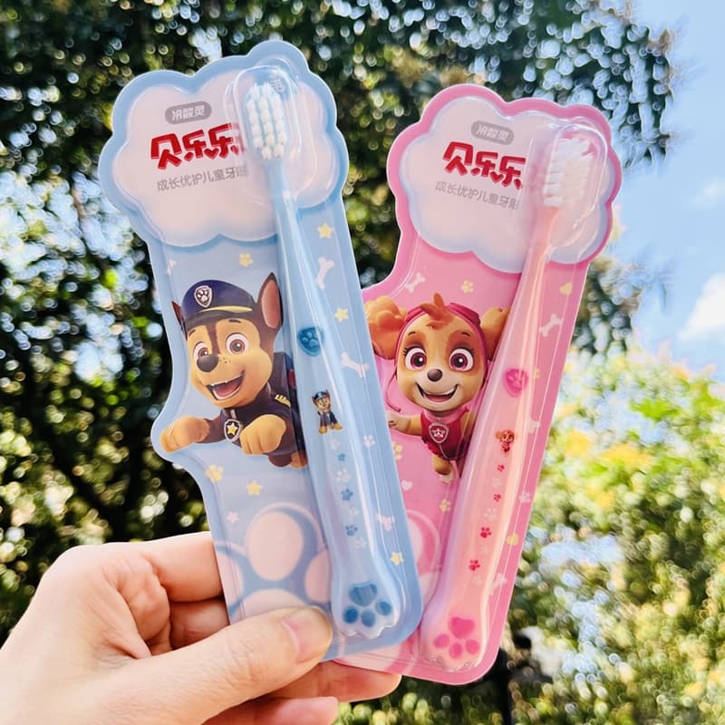 escova de dente infantil  Patrulha Canina  / Chase Marshall Rubble Skye