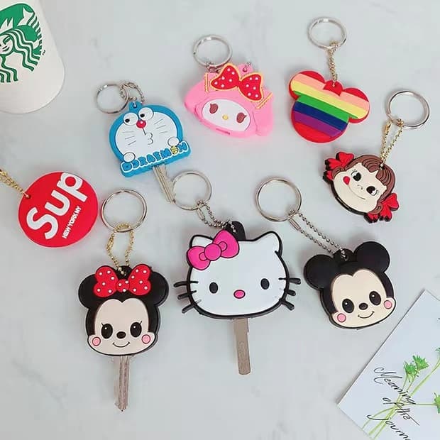 14 reais/4 peças Capas De Chave De Gato Cartoon Para Mulheres Chaveiro Minnie Ponto De Silicone Anime De Carro Porta-Ané