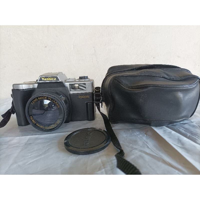 Câmera Analógica Yashica 2000N