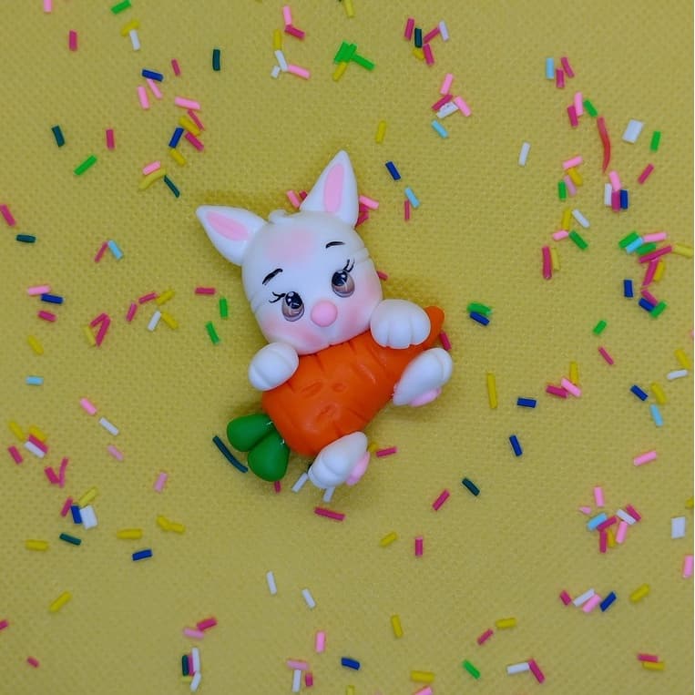 Aplique de biscuit - Kit com 4 Coelhinhos Da Páscoa ( Na Cenoura )