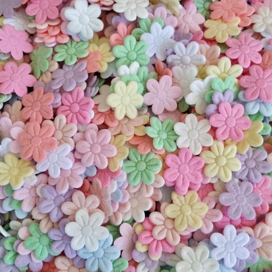 Aplique Florzinha em tecido prensada - 100 unidades