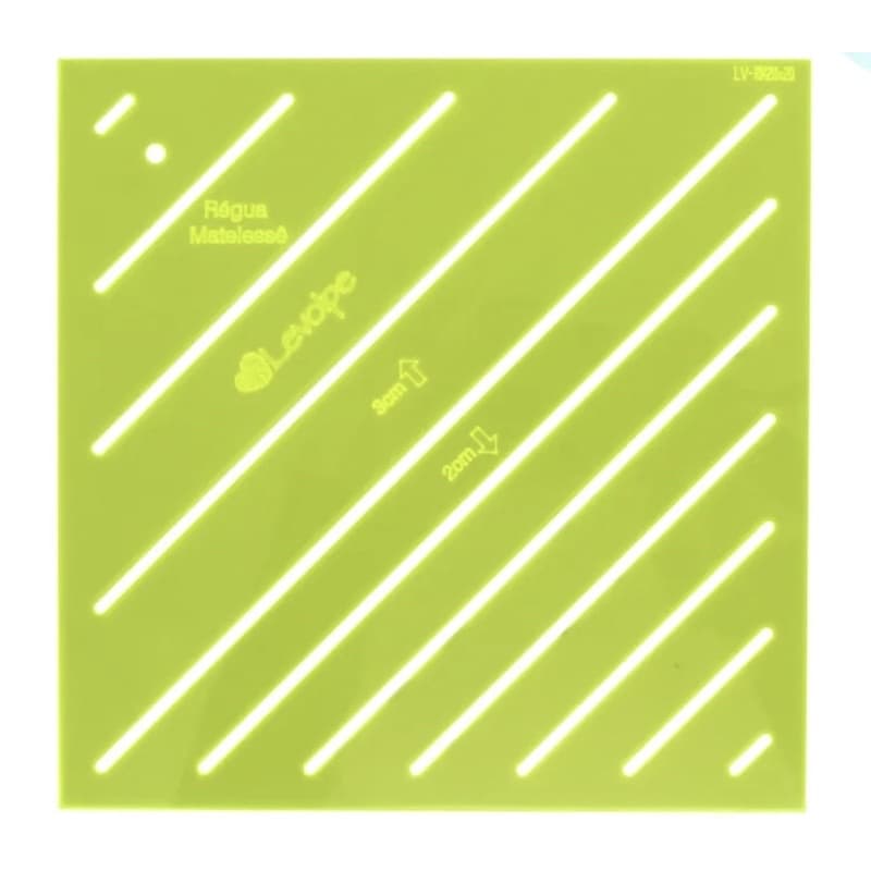 Régua Para Matelassê Quit Reto Com 2 e 3 Cm 20x20cm Verde Promoção