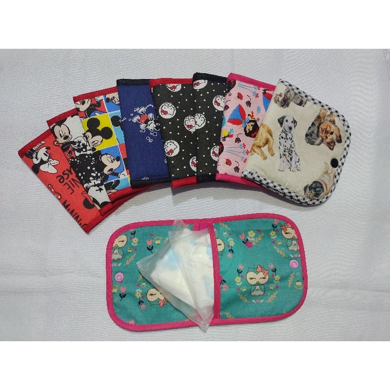 Necessaire porta absorvente / farmacinha / porta carregador de celular