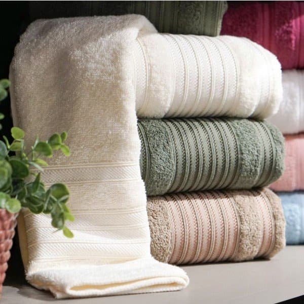 Kit Jogo 2 Toalhas De Banho Linha Luxo Prime Florença - 74 x 1,50  450 G/m2 - 100% Algodão - Alta Qualidade