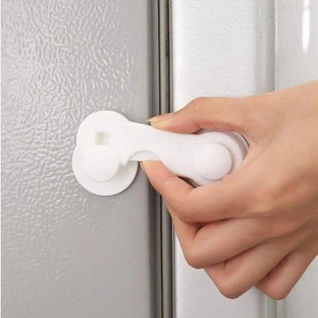 2 Travas De Segurança Para Fechar Armários Portas Moveis Bebês Crianças