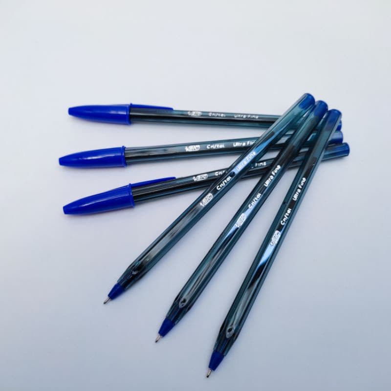 Caneta Bic Cristal Ultra fina 0.7mm kit c/03 canetas ou 05 canetas -  cores a escolher
