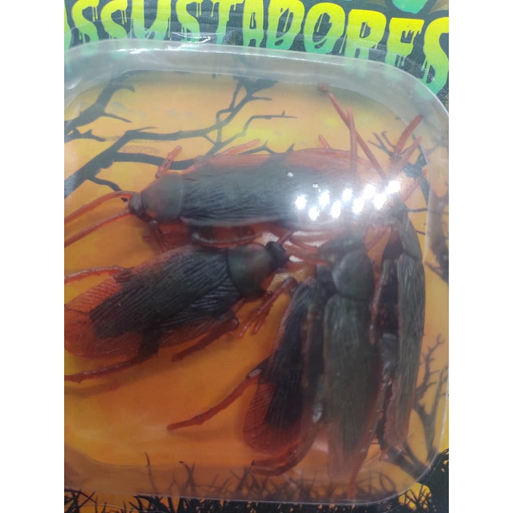 Barata plastica para pegadinha susto 5 unidades muito real