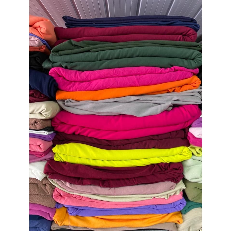 Retalhos Grandes de Malha Moletinho ou Molecoton p/ Casacos, Vestidos, Moda Inverno (1 KG = 2 METROS).