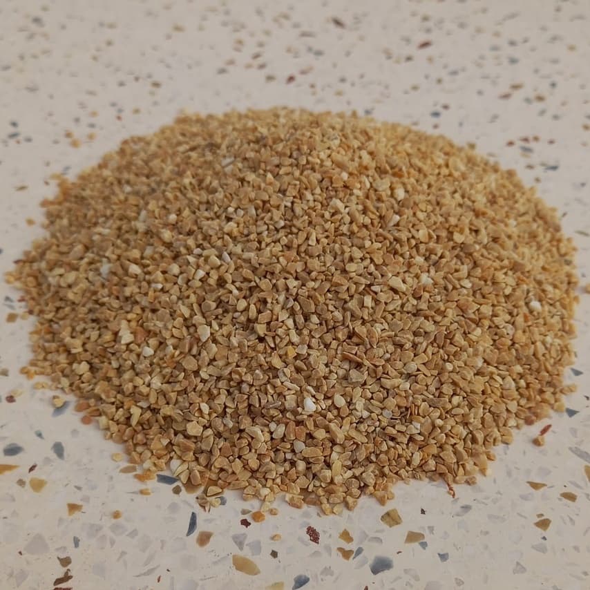 1KG OURO - PEDRISCO / Pedra para decoração de vasos cactos, suculentas e jardim. Embalagens com 1KG OURO