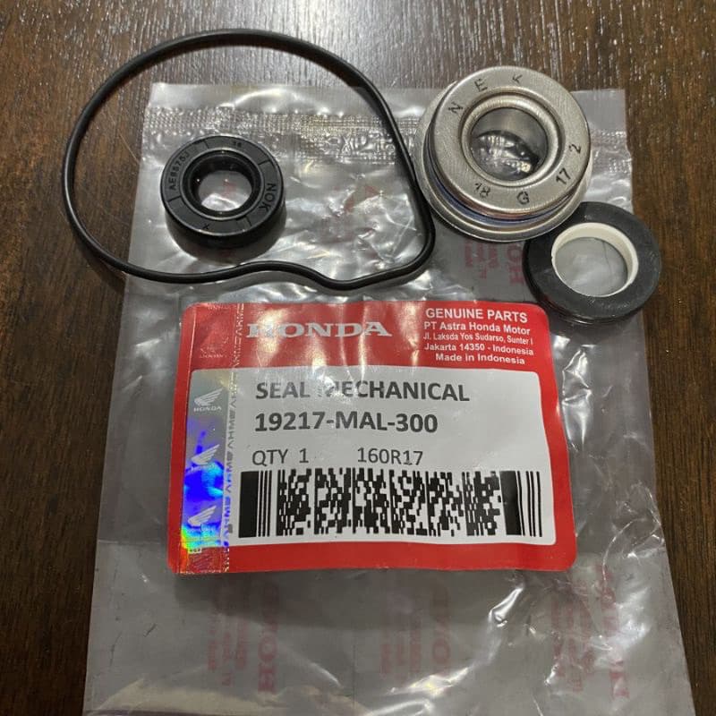 Radiador De Bomba De Água SEAL SIL VARIO 125 150 (19217-MAL-300)