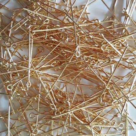 100 unid Alfinete Contra Pino Metal  Dourado 30mm- 100 unidades  R$ 10.85.