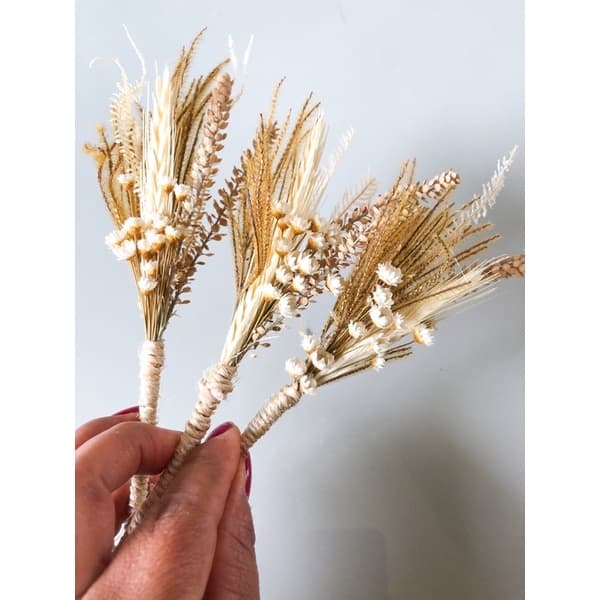 Lapela tradicional flores desidratadas para padrinhos/ noivo/ decor/ convite/ lembrancinha