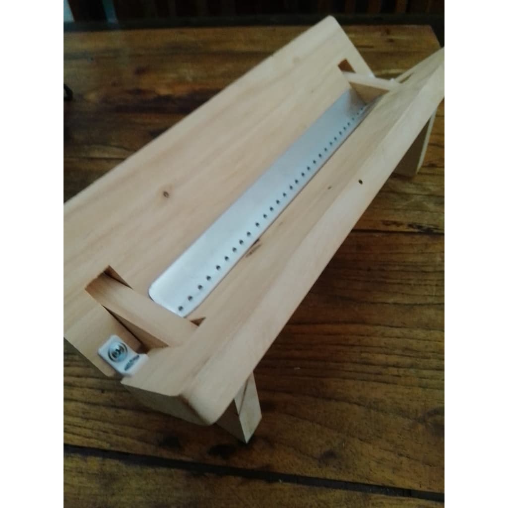 Berço De Furação Para Encadernação em Madeira Com Gabarito em Alumínio