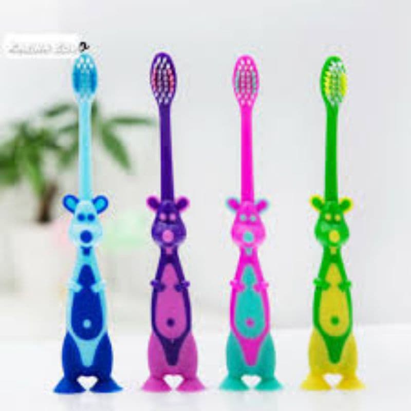 Kit 4 Escovas de Dente Infantil Bebê e Criança Higiene Bucal - Limpeza Divertida