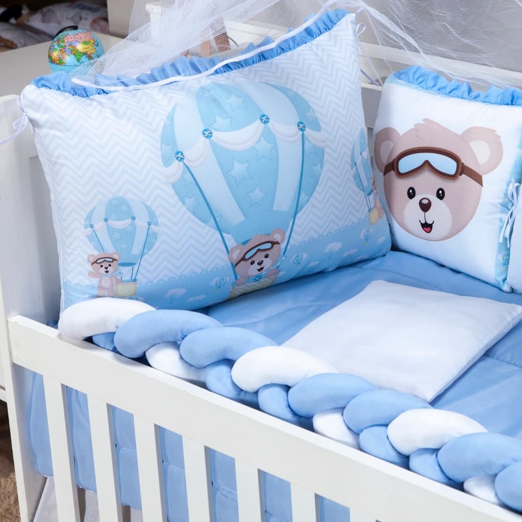 Kit Protetor de Berço Americano Urso Teddy Menino 12 Peças com Mosquiteiro, Trança e Almofadinhas