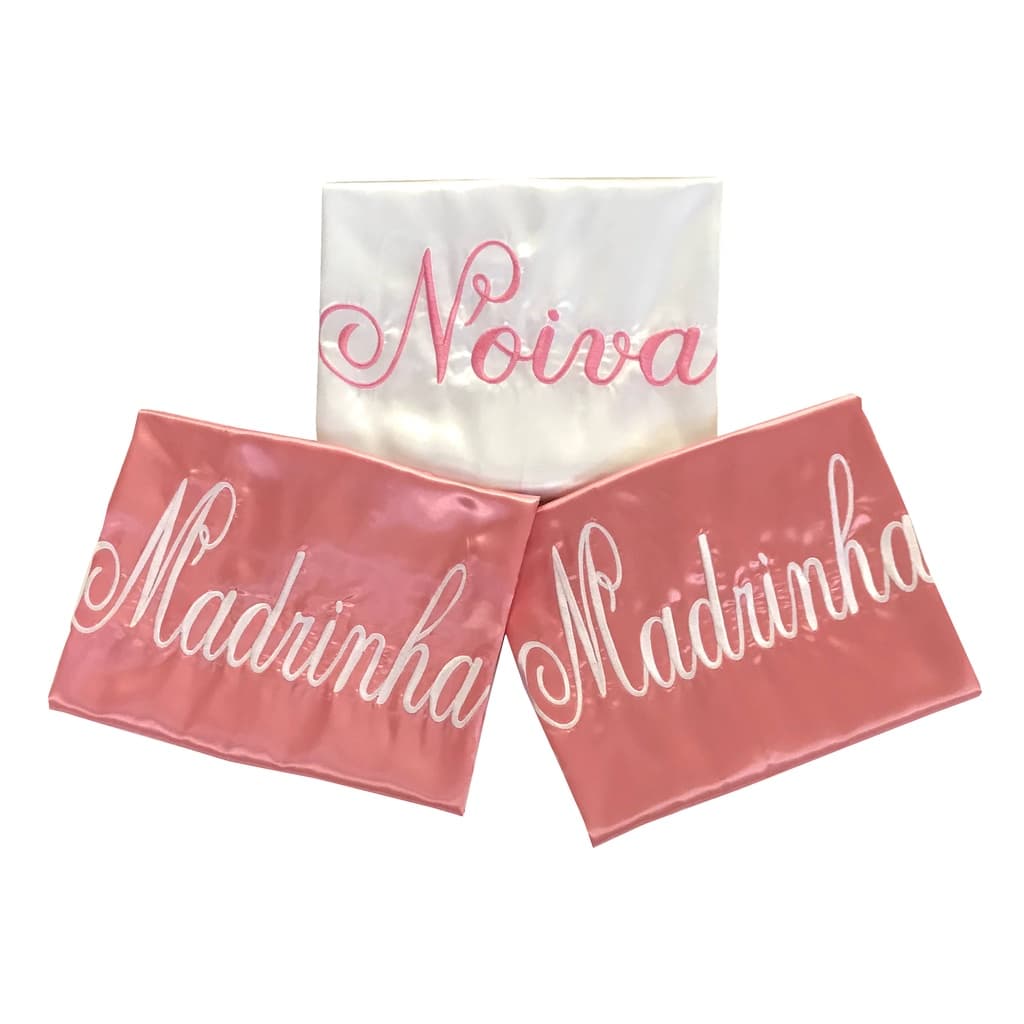 Kit com 3 robes, sendo 1 plus size, noiva mãe da noiva, madrinha, frases de casamento