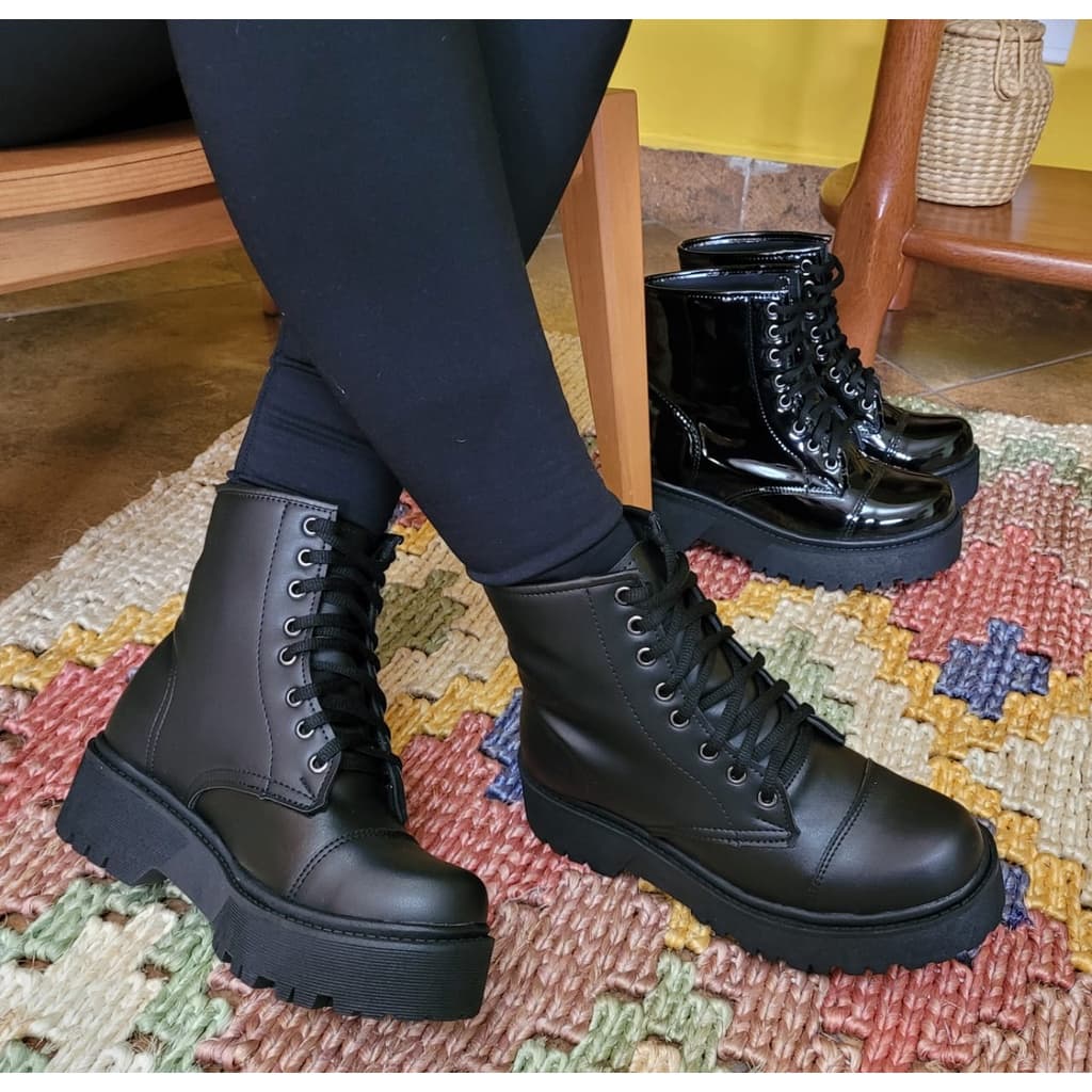 Coturno Feminino Bota Confort Tratorado Cano Curto Sola RISC