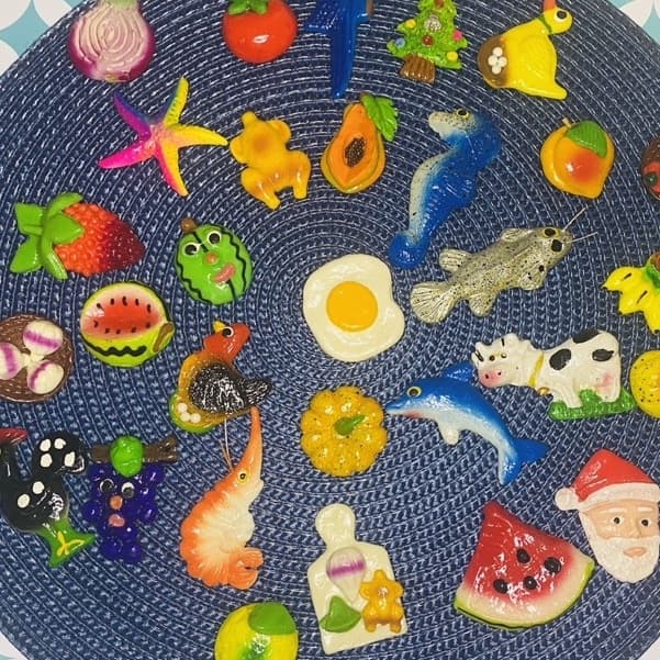 Kit com 12 Ímãs de Geladeira Fofinhos Sortidos - Bichinhos, Frutas, Legumes para Cozinha