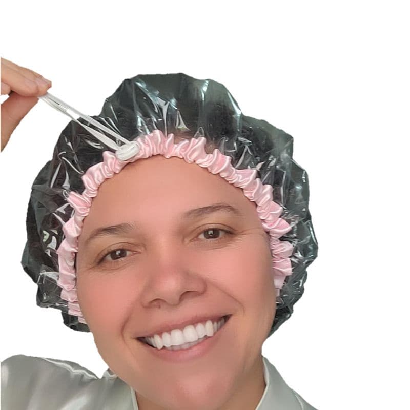 Touca  plástica  de banho com regulagem adulto e infantil