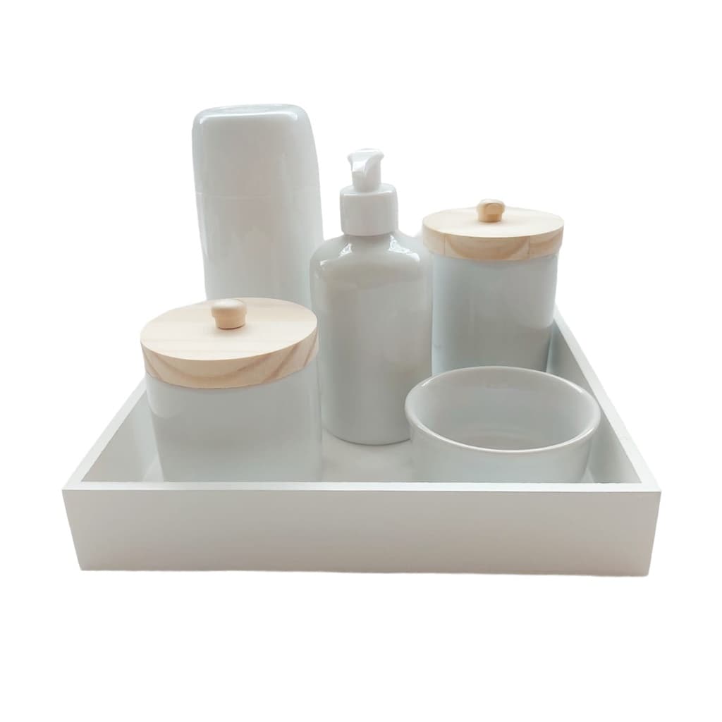 Kit Higiene Bebê Porcelana Completo Bandeja Branca,Potes,Molhadeira ,Garrafa Termica E Saboneteira.