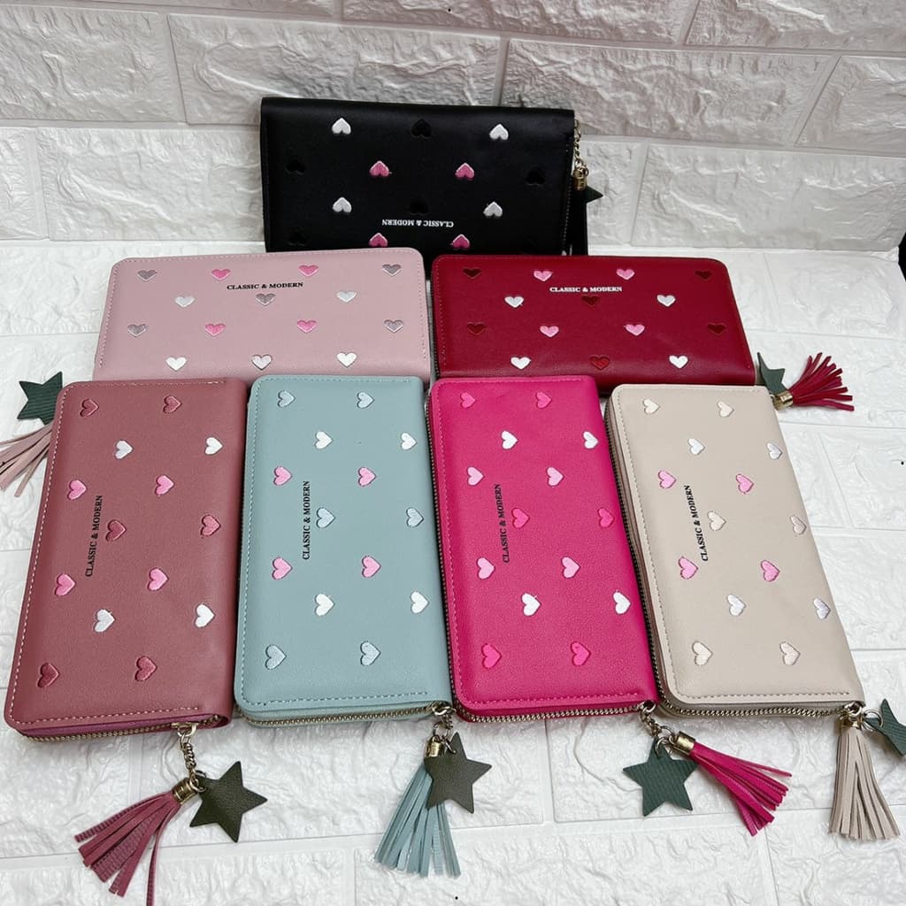 Carteira Grande Estampada de Coração com Várias Divisórias e Lugar para Celular e Moedas