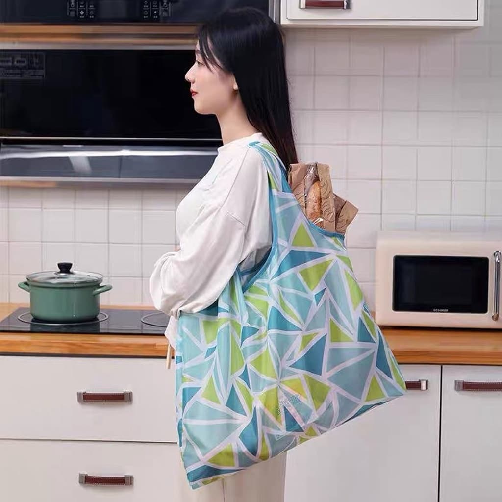 Mochila Dobrável de Ombro Reutilizável Praia e Compras COR E PADRÃO ALEATÓRIO JORGE