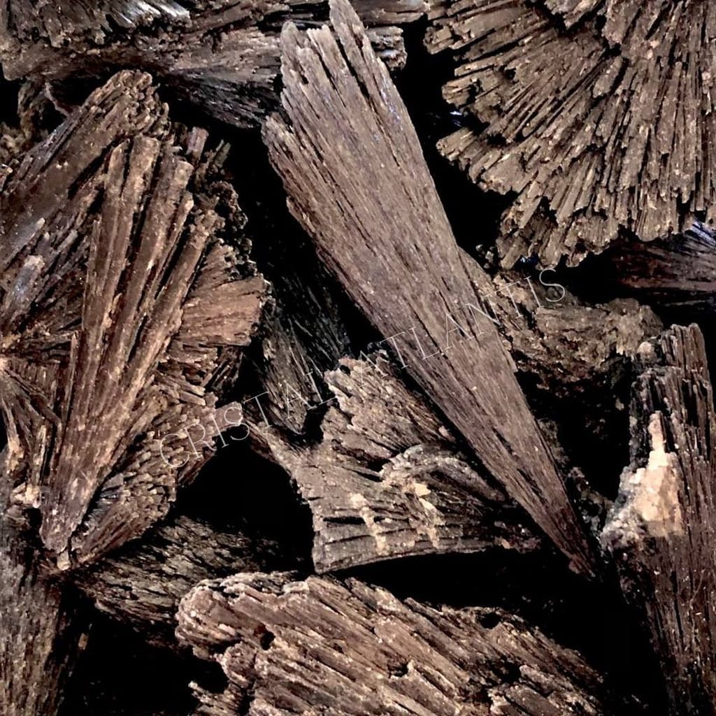 Cianita Negra Cristal Pedra Natural