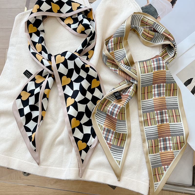 O novo lenço de seda da primavera e do verão com cinto de cabelo, lenço xadrez versátil coreano