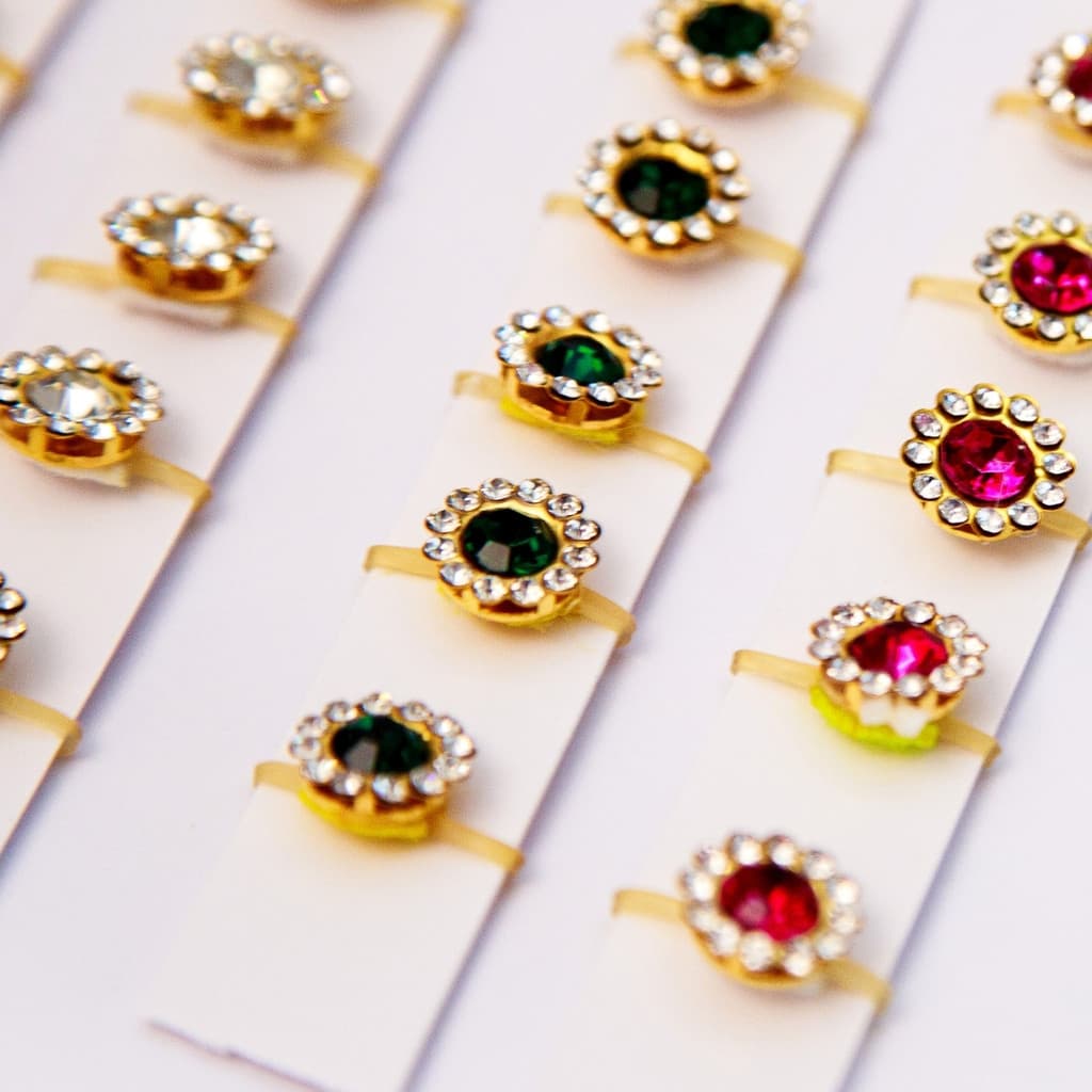 Ponto Luz Jóia Strass Para Penteado Pet 30 Uni