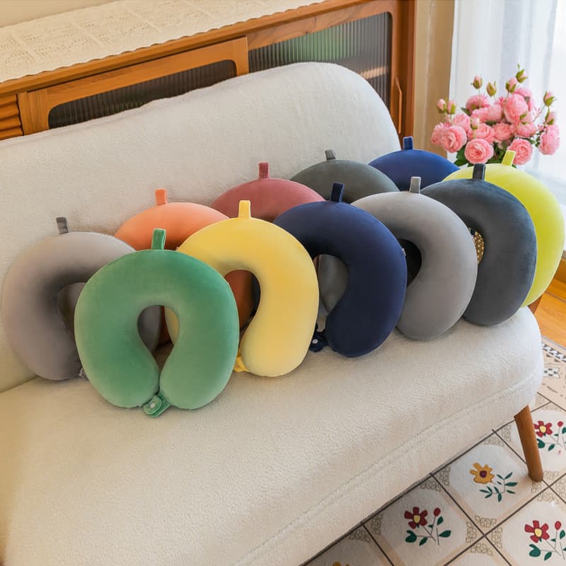 Almofada de Pescoço Viagem Travesseiro Infantil e Adulto Super Confortável com Botão