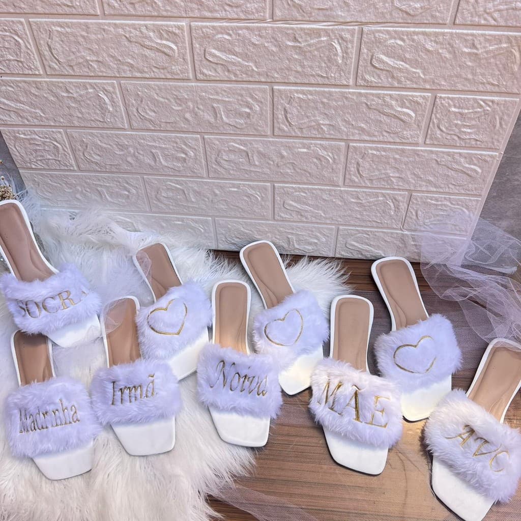 Pantufa Bordada Dourada Personalizada Premium – Noiva, Mãe, Sogra, Madrinha, Avó e Irmã