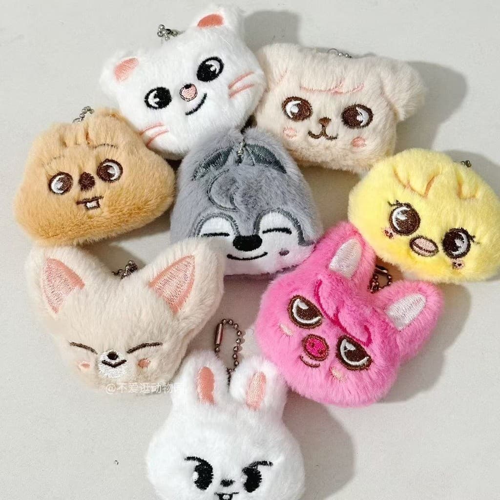 Kpop Idol Stray Kids Cute skzoo Brinquedo De Pelúcia Chaveiro Acessório