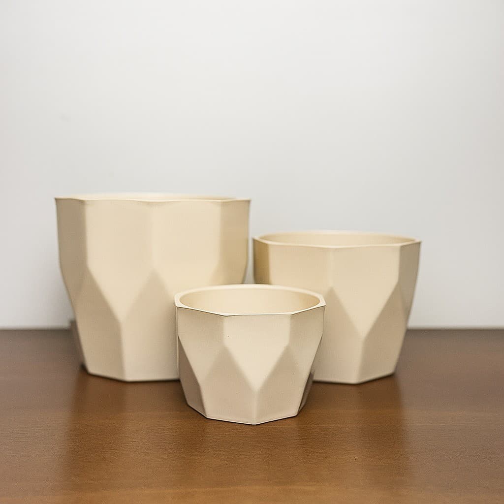 Kit com 3 Vasos para Plantas Decorativo Cachepô Facetado Liso Centro Mesa Suculentas Cactos N2 N3 N4