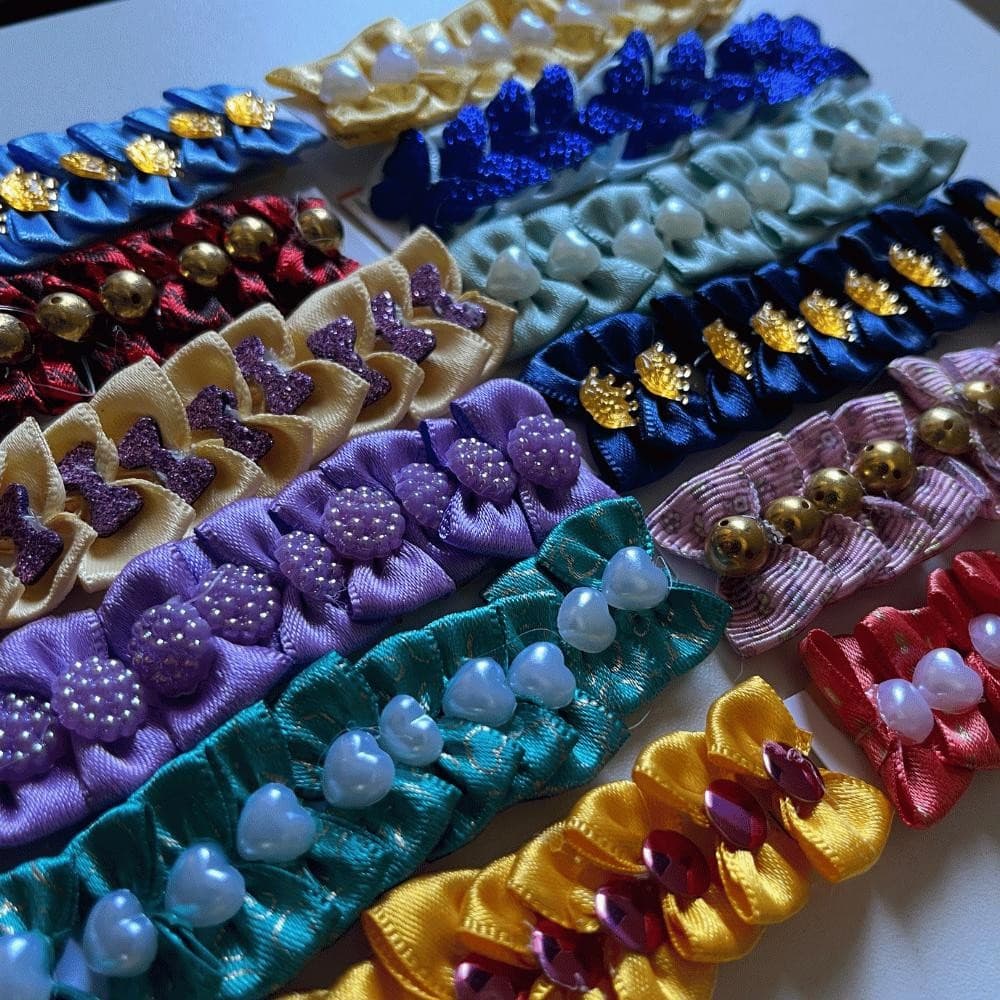 Laços Pet Topete Cartela 120 unidades Tam P 2,5cm Premium