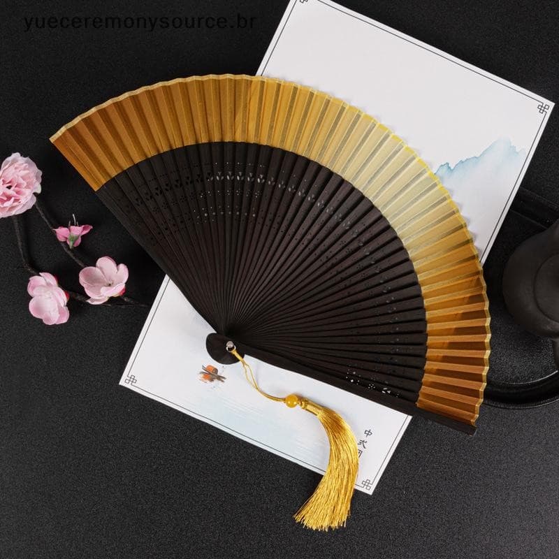 # yuece Leque Dobrável De Bambu Esculpido Estilo Chinês Vintage Ventilador Oco De Mão De Casamento Perfumado Festa Prop 