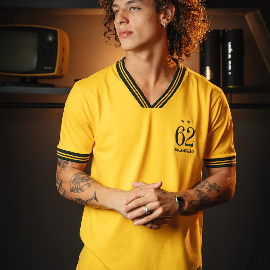 Camisa Brasil Retrô 1962 Amarelo Masculina Oficial