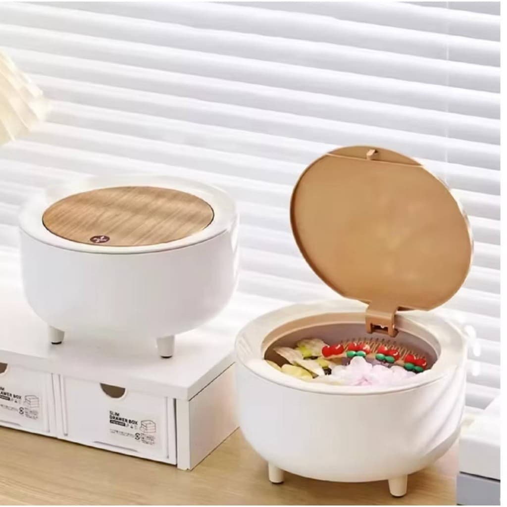 Mini Lixeira  de mesa Com Pés de Madeira Com Tampa de Pressão Cesto