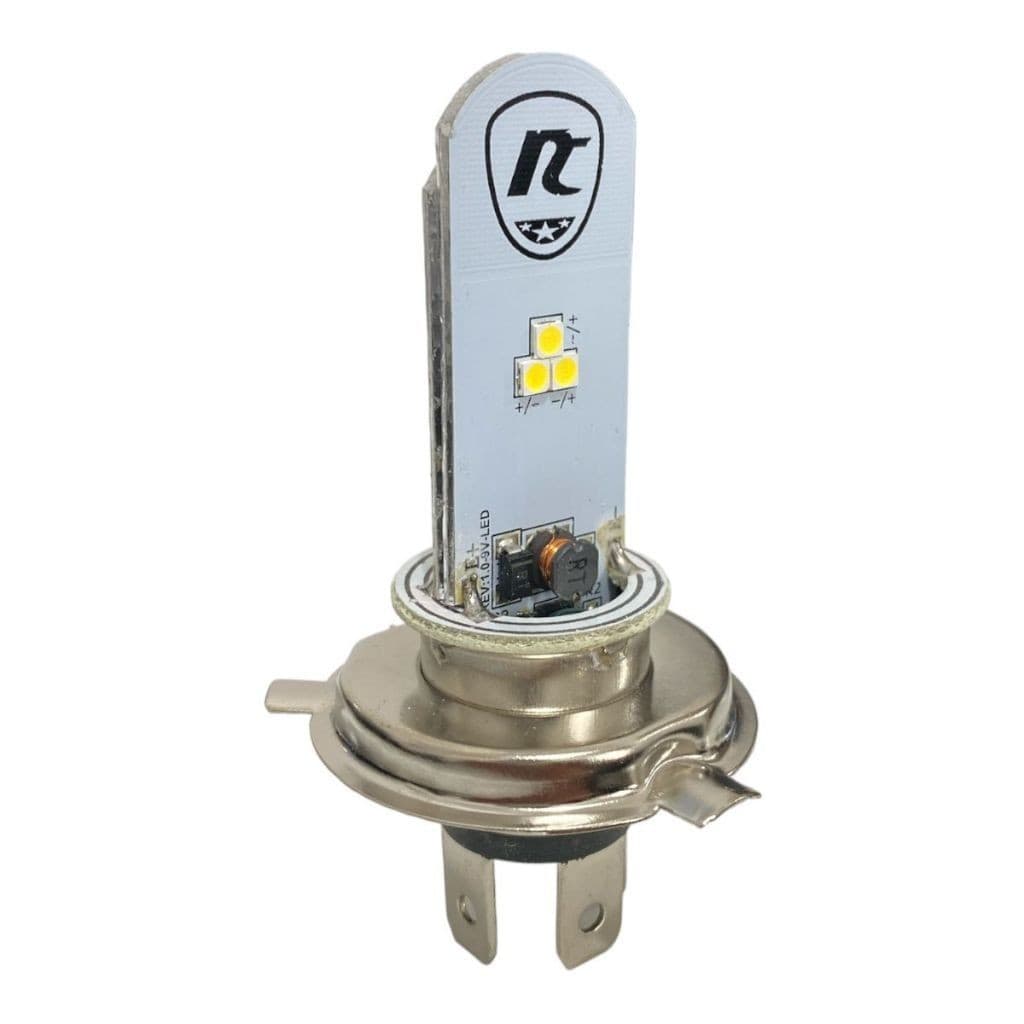 Lâmpada De Led Encaixe H4 8000k Super Branca Modelo Universal