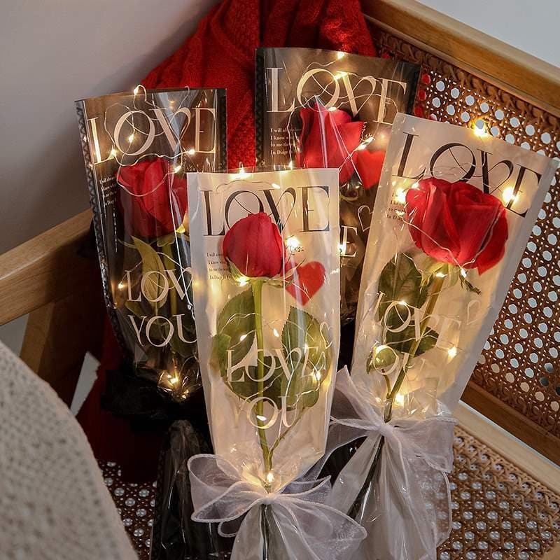 20pcs LOVE Sacos De Embalagem Rosa Transparente Florais Plásticos Um Saco Reto Para O Dia Dos Namorados , Casamento , Decorações De Aniversário