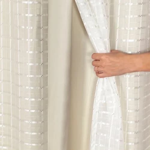 Cortina 4,00 x 2,50 Voil Xadrez C/ Forro Microfibra Para Sala Ou Quarto