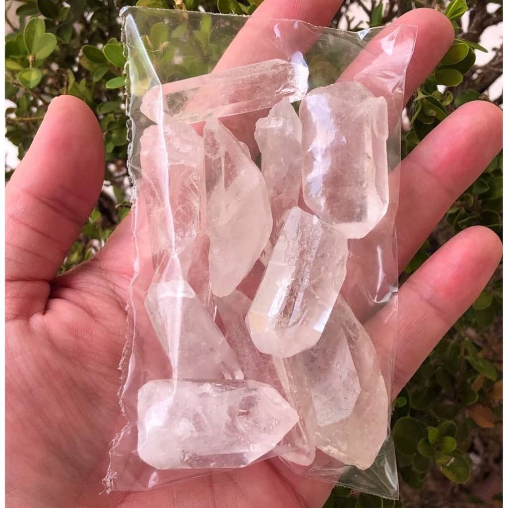 Saquinho com 100g de Pontas de Quartzo Bruto Pedra Natural