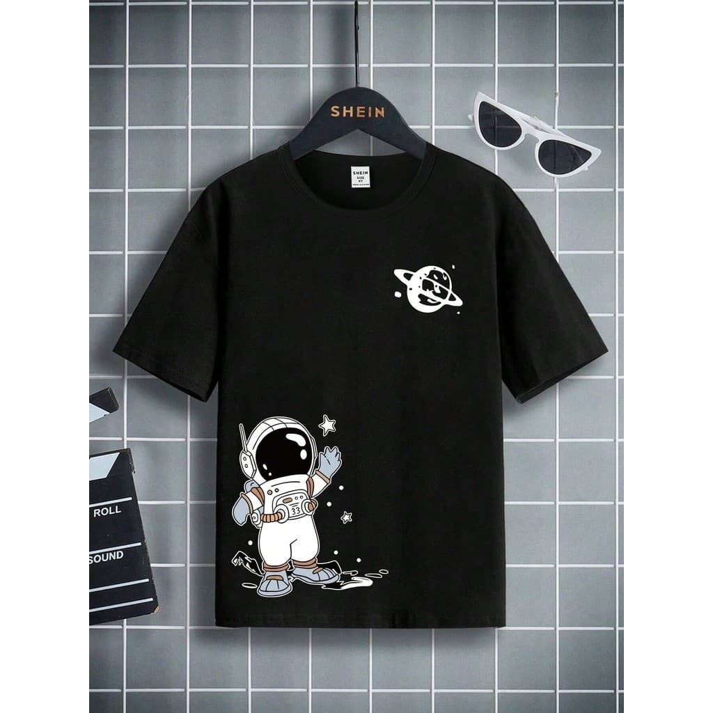 Garoto Adolescente  De Astronauta Camiseta Moderna