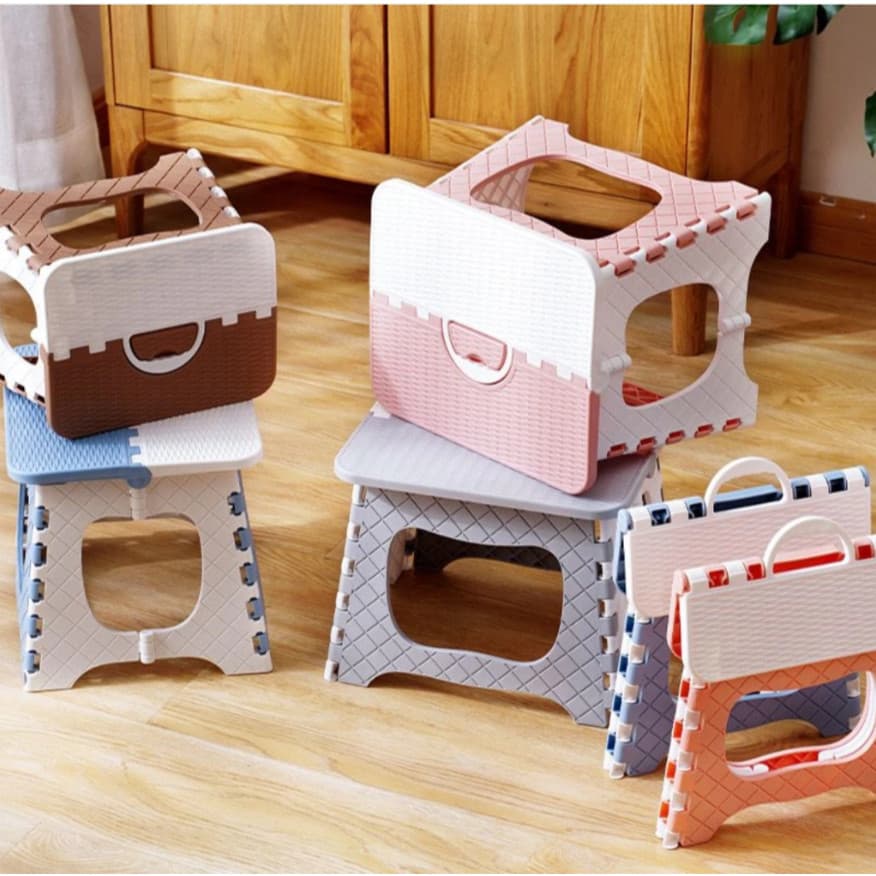 Banqueta Banquinho Dobrável De Plástico Resistente Para Viagem