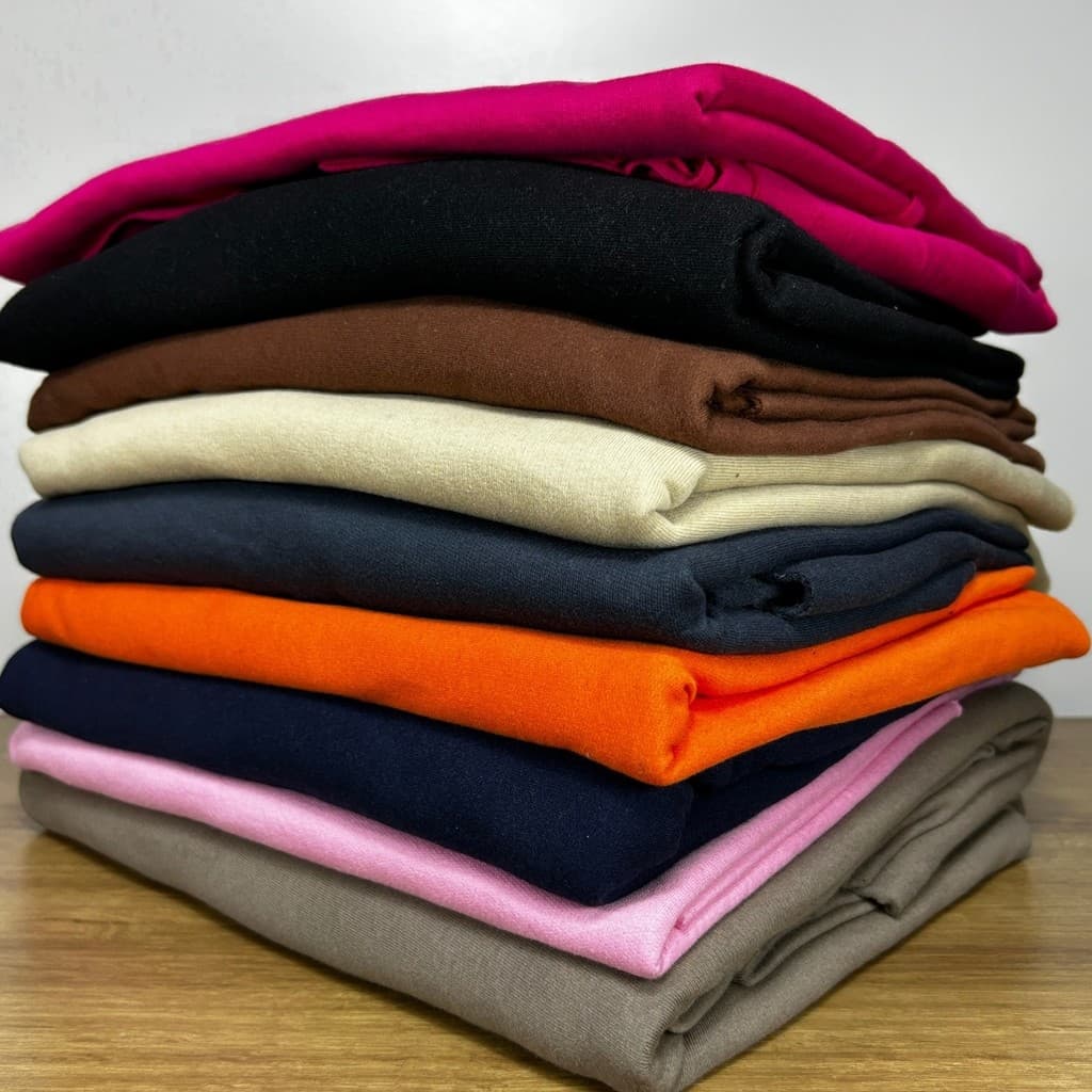 Pacote C/Retalho Moletom G Flanelado, Peluciado para blusas, bermudas, calças e moda pet G 1kg rendimento 3m