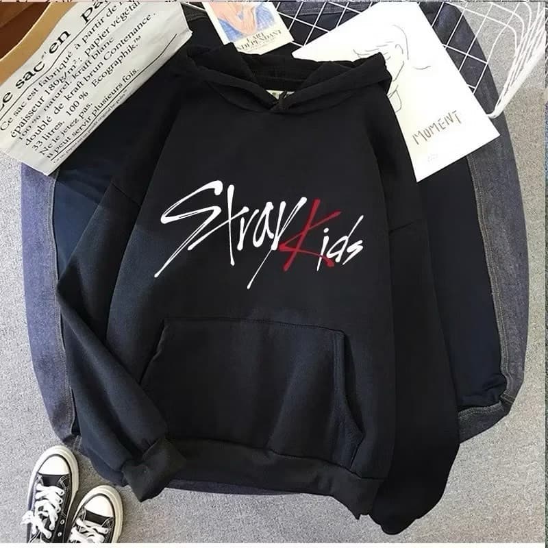 Moletom Canguru Banda Stray Kids Assinatura Escritos Moda K-Pop Unissex Promoção Envio Rápido