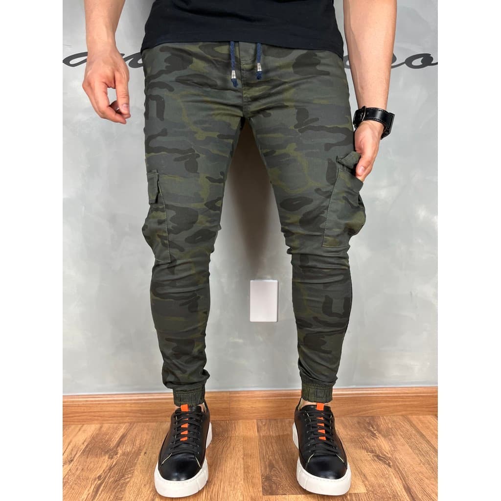 Calça Jogger Sarja Masculina Skinny Cargo Camuflada 2% Elastano