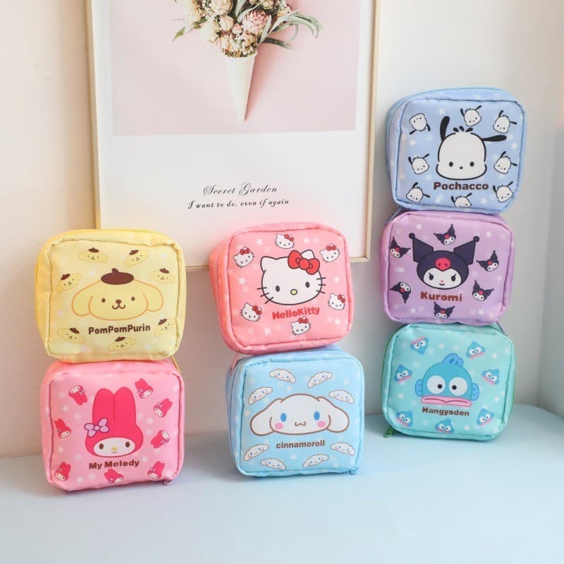 Bonito KT Travel Portátil Menina Saco De Guardanapo Higiênico Sacos De Armazenamento De Grande Capacidade