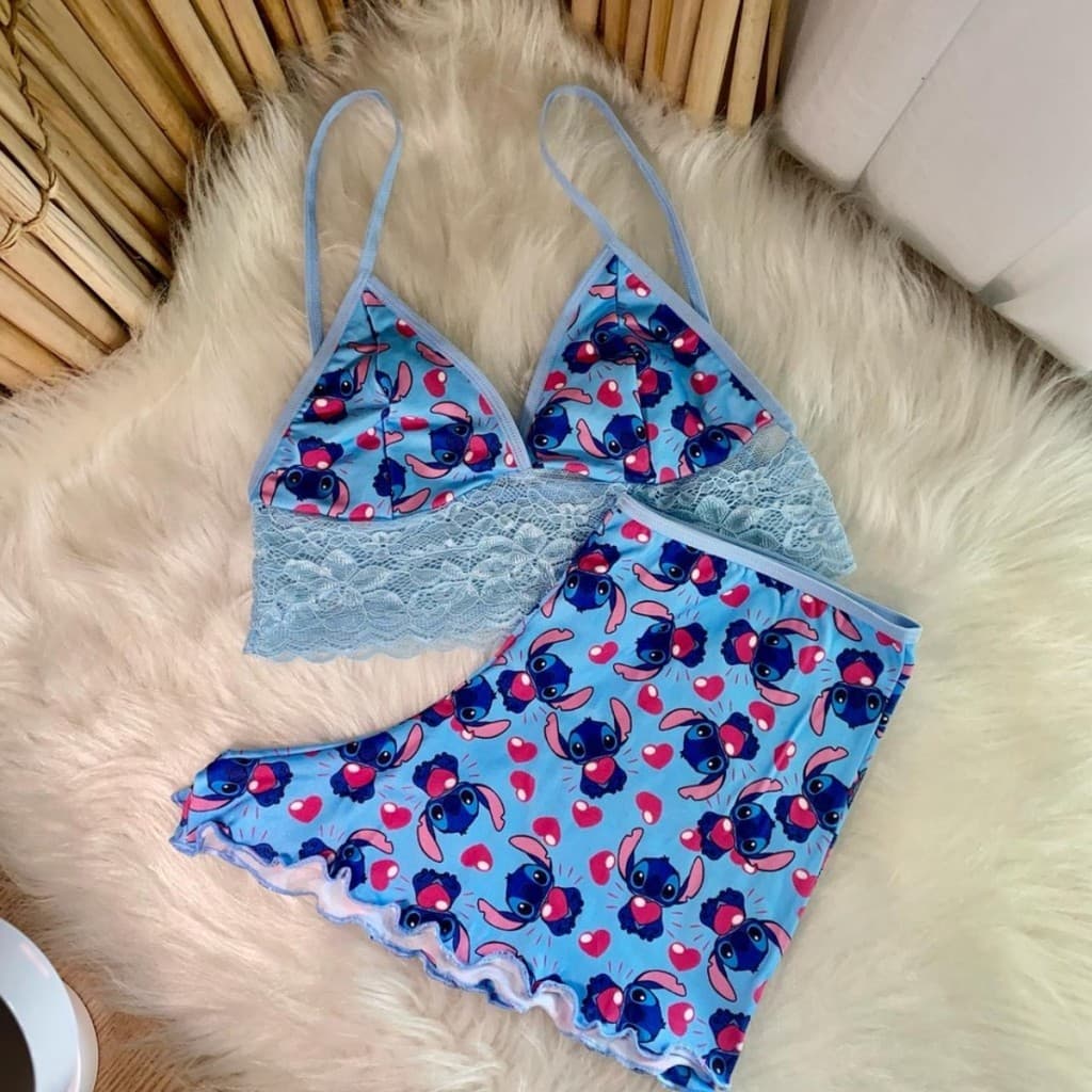 Pijama Bady Doll Personagens Estampado Suede Com Detalhe de Renda Roupa de Dormir Top Doll