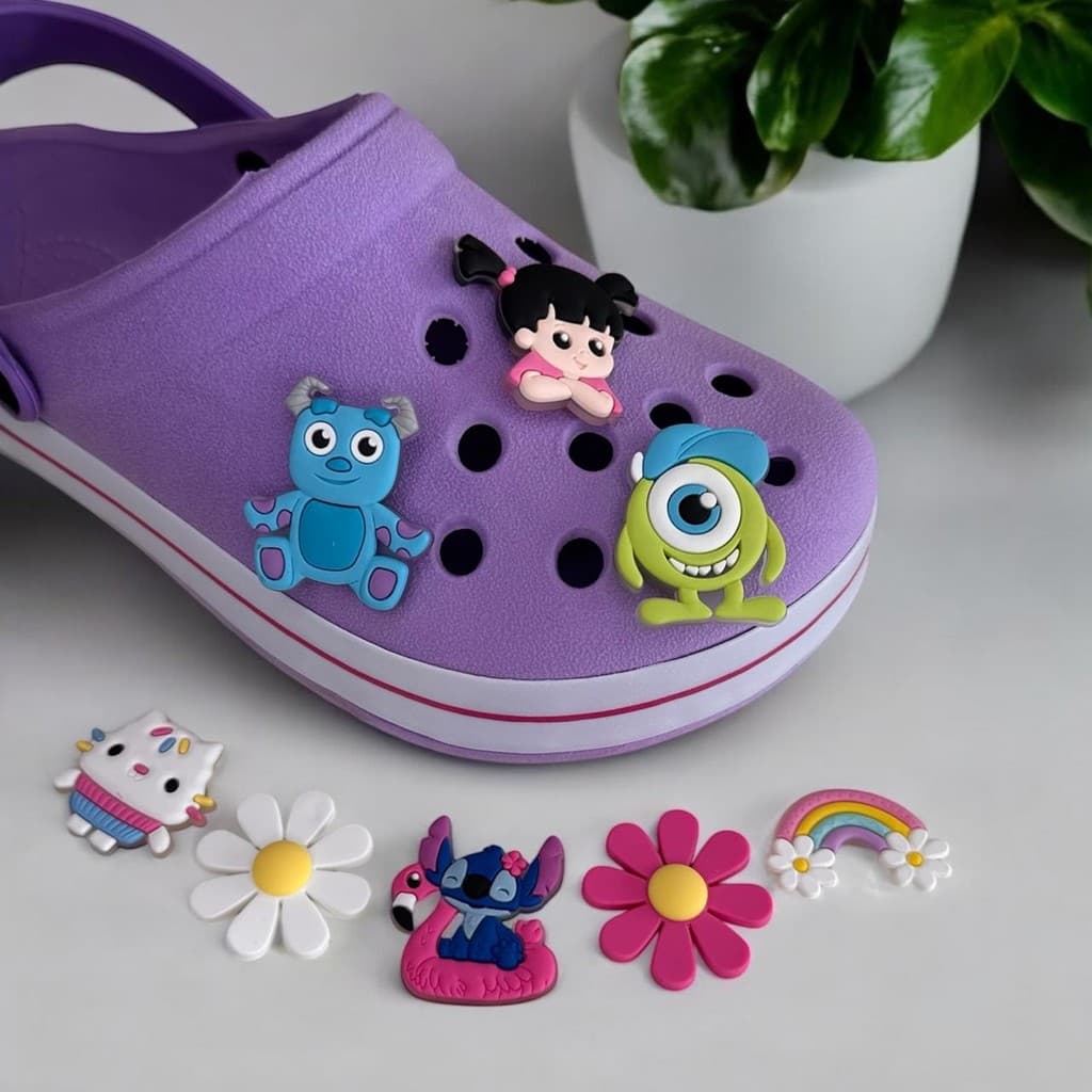 Kit peças Personagens Bótons/Pins para Personalizar Babuches Acessórios Diversos Adulto e Infantil Moderno